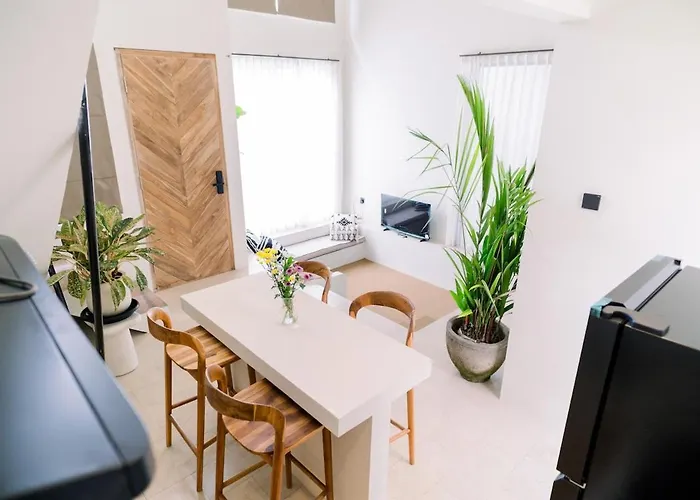 Tropical Modern Loft *
