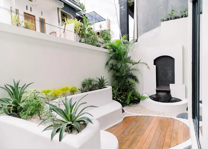 Tropical Modern Loft アパート